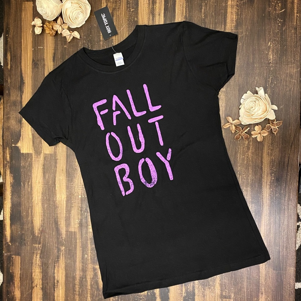 *FALL OUT BOY* fitted T-shirt